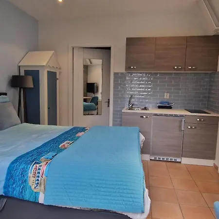 بيت ضيافة Near The 3*